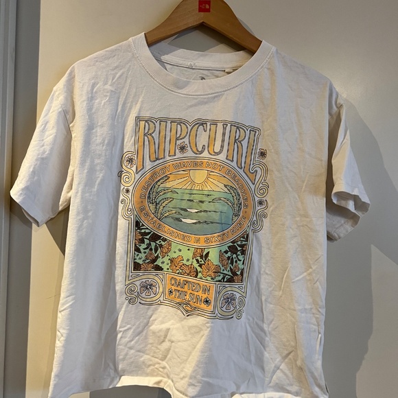 Rip Curl T-Shirt - Picture 2 of 3